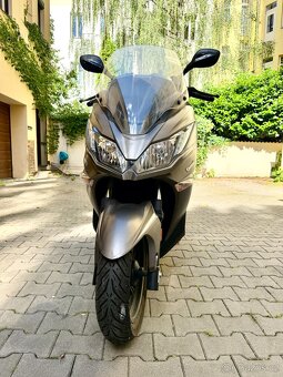 Kawasaki J300 - 2