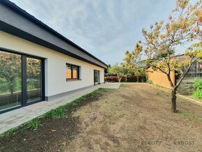 Prodej RD bungalov 4+kk 615 m2  Opatovice u Vyškova - 2