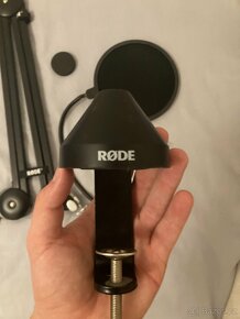 Rameno pro mikrofon s windshieldem RODE PSA1 - 2