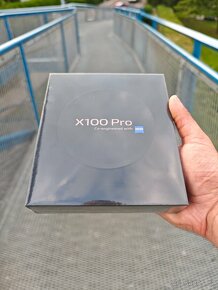 Vivo X100 Pro 512gb černý - 2
