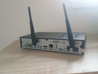 Set-top box octagon sf8008 - 2