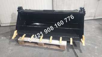 Prodám novou kombinovanou lopatu, žralok 4v1 lžíce, klapačka - 2