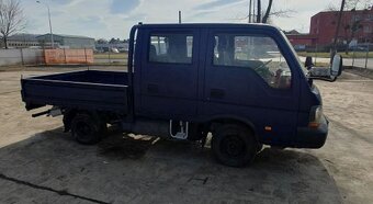 Kia valník K 2 500 Double CAB, 6 míst - po povodni - 2