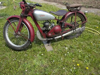 JAWA VILLIERS r,v,1933 pojízdná dlouhé roky uložená na půdě - 2