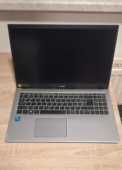 Acer Aspire 3 (A315-58-36U) stříbrná barva - 2