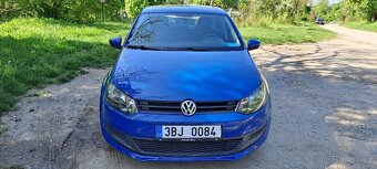 vw polo najeto 70 000 km koupeno v ČR 1 majitel - 2