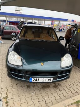 Porsche Cayenne - 2