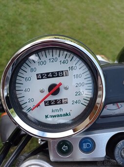 Kawasaki ZR750F - 2