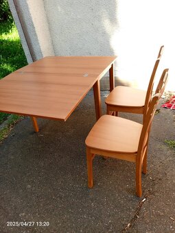 Rozkládací jídelní stůl + 2 židle - 2
