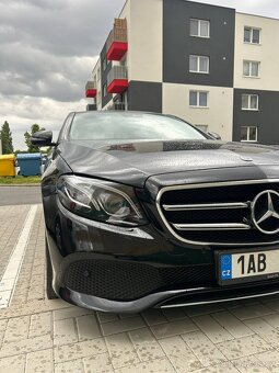 Mercedes-Benz E 220 d 4MATIC (W213) - 2