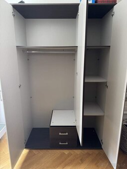 Prodám šatní skříň Lister - 2