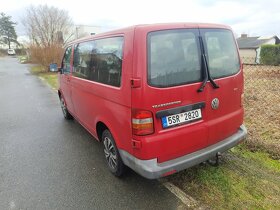 VW TRANSPORTER T5 1.9 77 KW 9. míst - 2