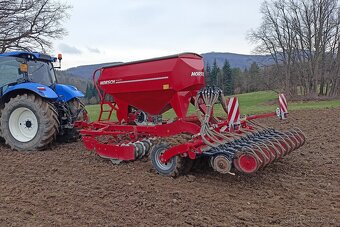 Secí mašina Horsch Pronto 3DC - 2018 - pouze 1590ha - 2