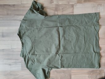 Zelené tričko s potiskem - 2