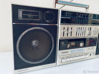 Radiomagnetofon Sanyo C50, rok 1983 - 2