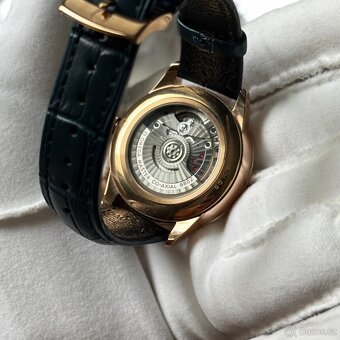 Omega Master Chronometer Rose Gold - 2