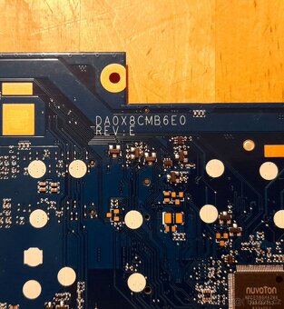 i7-8550U GeForce 930MX základní deska HP DAOX8CMB6E0 REV: E - 2