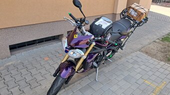 Triumph Street Tripple 675 rv 2013 ŘÍZENÍ JEDNOU RUKOU - 2