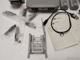 DJI Mini 2 SE Fly More Combo - 2