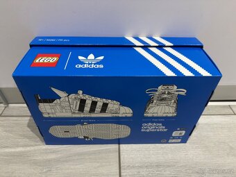 LEGO Creator Expert 10282 adidas Originals Superstar - 2