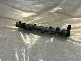 KOMPLETNÍ VSTŘIKOVACÍ LIŠTA 3.0 TDI 165KW 059130090AG - 2