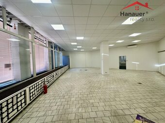 Pronájem obchodního prostoru, 197 m2, Děčín - centrum,   ul. - 2