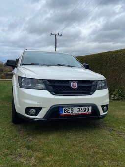 Fiat Freemont 2.0 MultiJet 125 kW 4×4 AUTOMAT – Black Code - 2