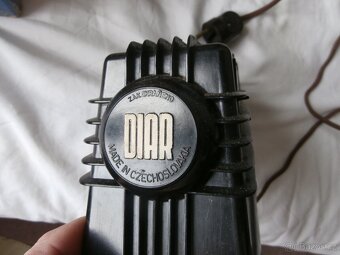 bakelitový projektor DIAR - 2