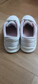 Dívčí sportovní obuv - TOP stav - 2