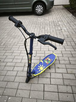 Dětská elektro-koloběžka - 2
