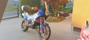 Jedinečná KTM 990 adventure - 2