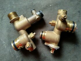 DAKON DUA PLUS BK, BT - 2