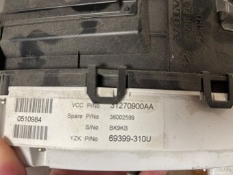 Volvo budíky benzín V70, XC70 P3 2008-2012 - 2