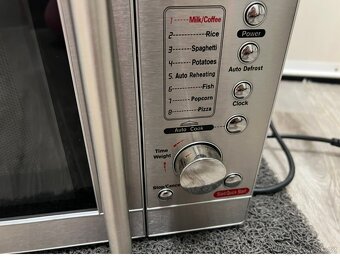 Mikrovlnná trouba Baumatic - 2