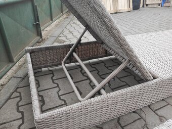 Zahradní lehátko se stolkem - 2