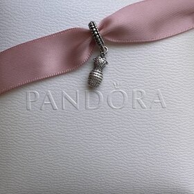 Pandora přívěsek šaty - 2