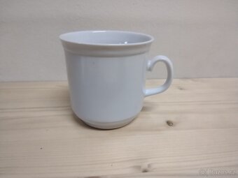Porcelánový hrnek č.4 bez dekoru, v barvě bílá - 2
