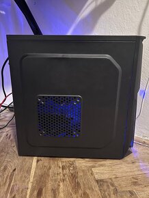 Herní počítač: AMD Ryzen 5 (3,2 GHz) RX 6600 8GB, SSD 1 TB - 2