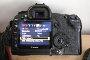 Canon 5D II - 2