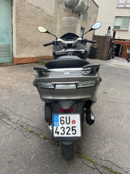 Piaggio x10 125 - 2