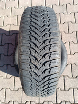 2x KUMHO WinterCraft WP51 185/60 R15 88T - 2