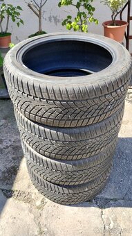 Zimní pneu Goodyear Ultragrip Performance 235/45 r18 - 2