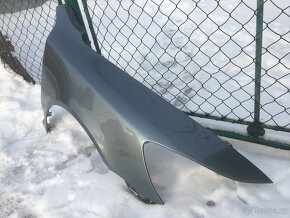pravý i levý přední blatník Octavia 2,barva 9157 - 2