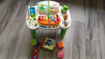 Dětský hrací stoleček - 2