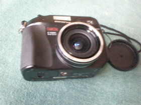 Olympus C-5060 Wide Zoom - 2