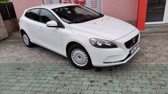 Volvo V40 D2, 84 kW, r. 2015, najeto 95 700 km - 2