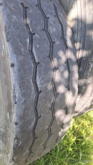 Nákladni pneu 13R22.5 - 2