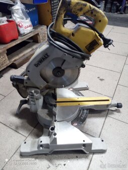 Pokosová pila Dewalt - 2