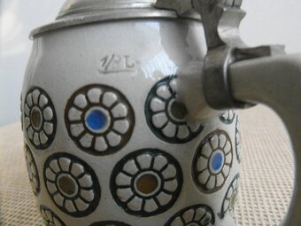 Secesní pivní Korbel Marzi & Remy 2010 - Rosette Design -1.3 - 2