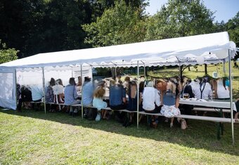 Svatební věci k zapůjčení - 2